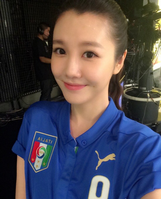 马凡舒亮相《天下足球》担任女主播 盘点因体