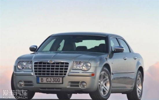 300c