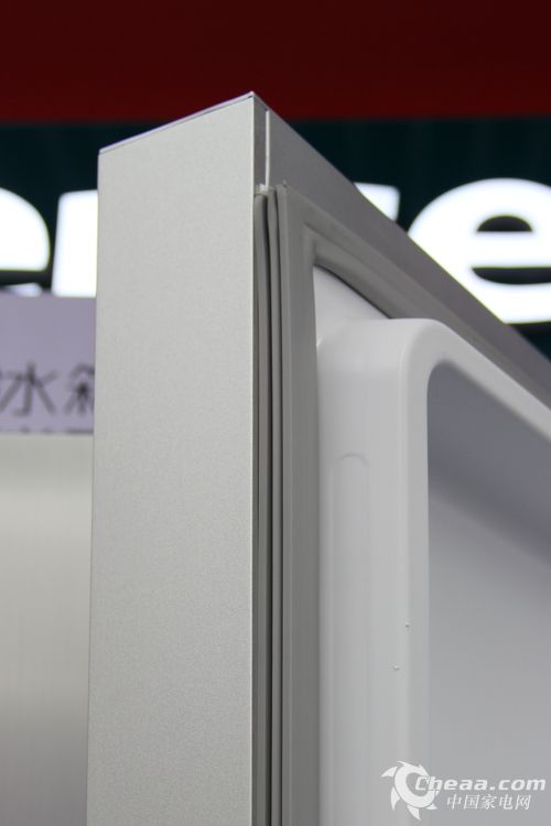 感恩节火鸡哪里放?大容量冰箱轻松装