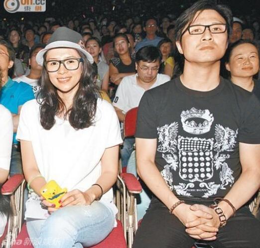 萨达姆外孙女婚前办单身派对 章子怡催婚汪峰