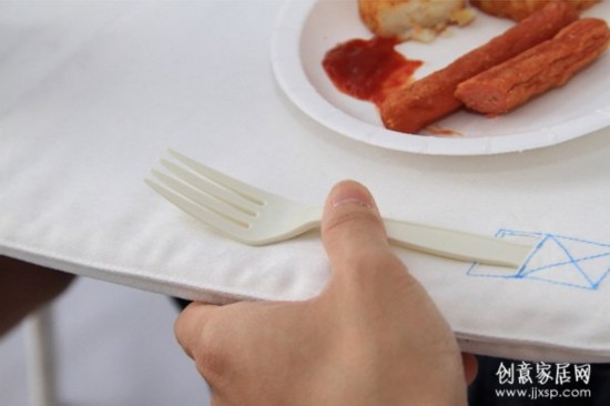 便携的户外创意餐桌——Napkin - www.jjxsp.com