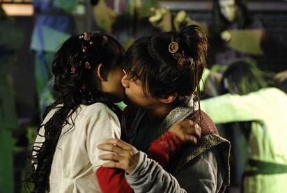 风中奇缘 刘诗诗彭于晏半裸接吻  四小花旦吻戏