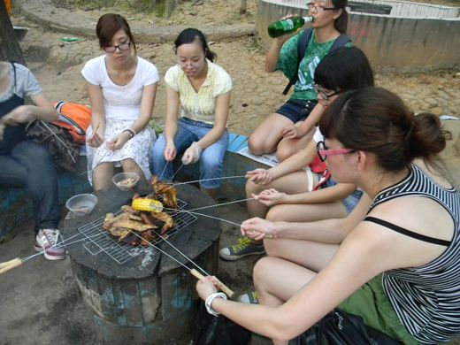 女性经期千万别做这12件傻事:不宜穿紧身裤