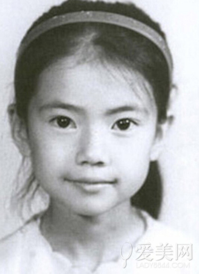  高圆圆 童年呆萌惹人爱  女神 从小就是白富美- M