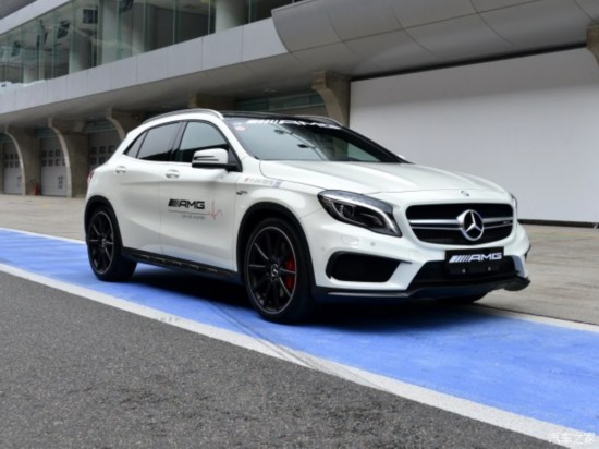 奔驰-AMG 奔驰GLA级AMG 2015款 GLA 45 AMG 4MATIC
