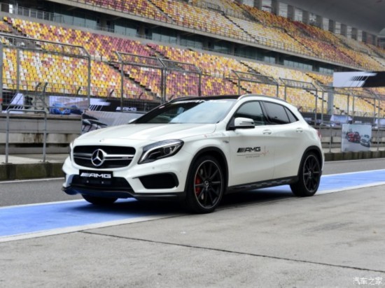 -AMG GLAAMG 2015 GLA 45 AMG 4MATIC