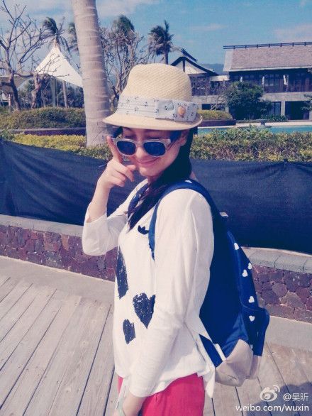 谢娜吴昕一半搞怪一半甜美 揭两人百变形象(图