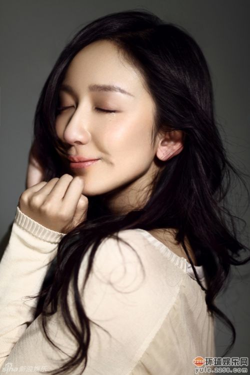 娄艺潇邓家佳蒋欣揭众二线花旦成名路