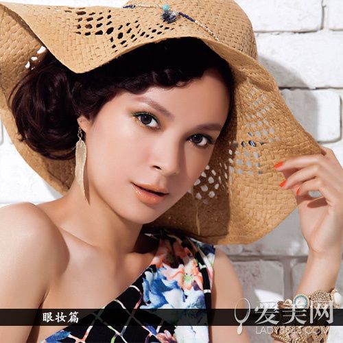  熟练掌握补妆技巧 随时随地都像刚上妆 