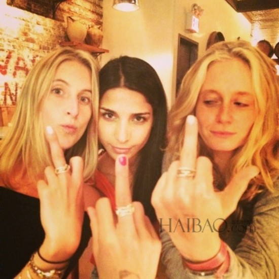 ʱ�С�Ůħͷ����������������̽Rey-Hanna Vakili��instagram˽���鱦