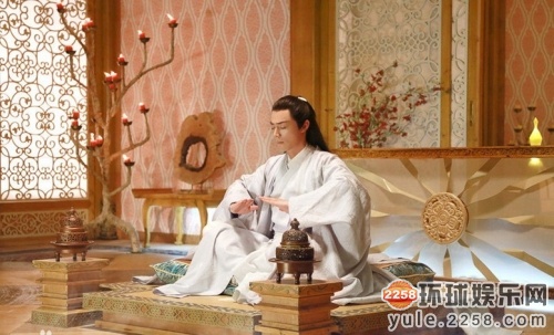 盗墓笔记花千骨风中奇缘 近期小说翻拍电视剧