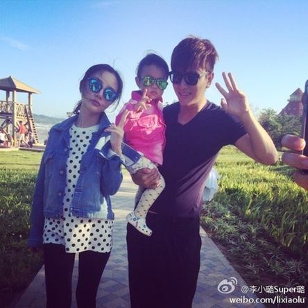 揭秘李小璐贾乃亮甜蜜恩爱秘诀图揭父母俩成长