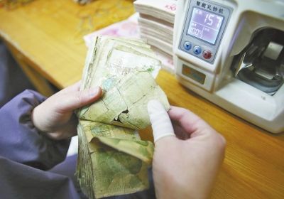 ������ֵ�Ĳ�����У�1Ԫֽ��������ࡣ
