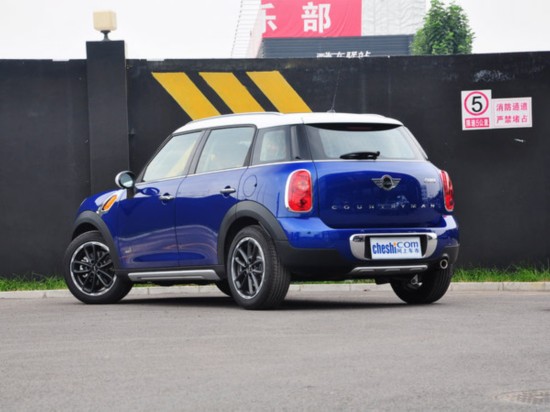 MINI  1.6T 车辆左后45度视角