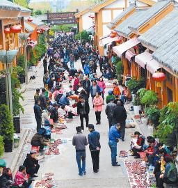 四川南红玛瑙引来外地客商聚集凉山