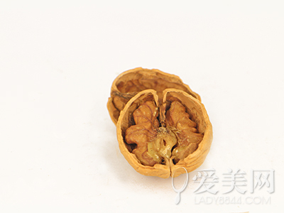 健康饮食:18种食物<em>吃</em>出<em>头发</em>黑长直【8】--黑