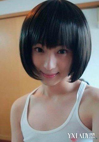 美女内衣被扒_美女被绑架扒衣剩内衣(2)
