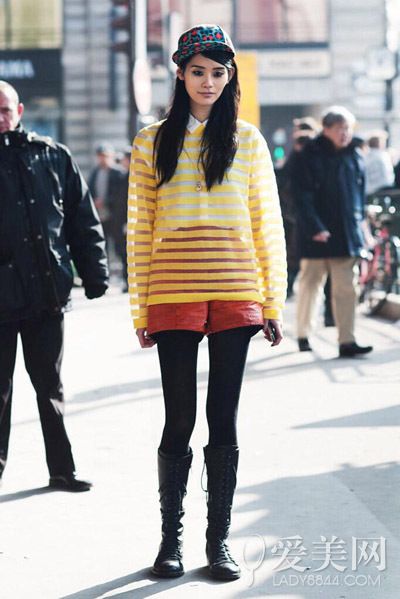 中国维密天使奚梦瑶帅气街拍合集- Micro Rea