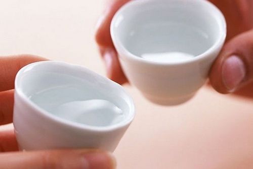 饮食养生：男人饮酒有这7大惊人好处