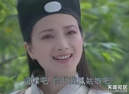 李嘉欣陈红佟丽娅 五官惊艳无硬伤的女星(图)-