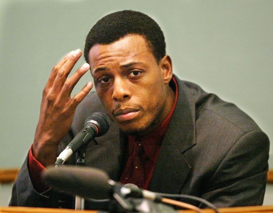 川浙女篮赛场现火爆群殴 盘点体坛打架斗殴事