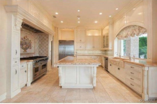 Snapchat创始人成世界最年轻亿万富翁(图)