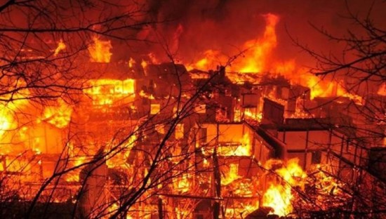 200年苗寨被烧毁 盘点2014年遭大火破坏的古建筑