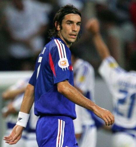 传奇球星亨利正式退役 法国98黄金一代今何在