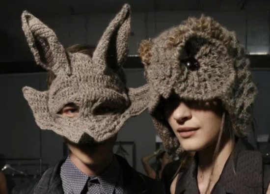 盘点冬日造型奇葩的毛线帽饰