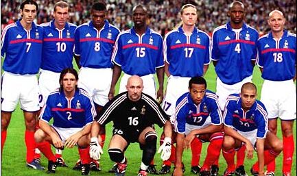 传奇球星亨利正式退役 法国98黄金一代今何在