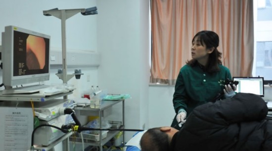 治阑尾炎也可不开刀