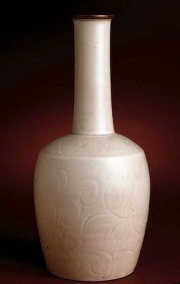 宋代 定窯 白釉 開片 金鐘磁瓶-