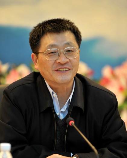 熊维平正式辞任中国铝业董事长 罗建川暂代职(图|简历
