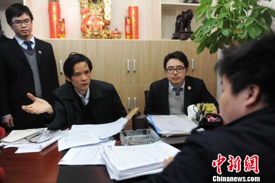律师职业资格证书_律师职业收入