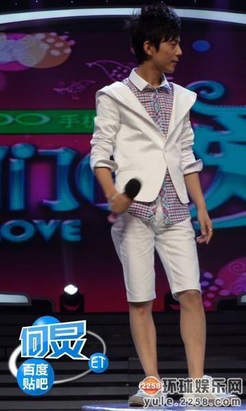 何炅167谢霆锋169黄晓明170  男星真实身高大揭秘