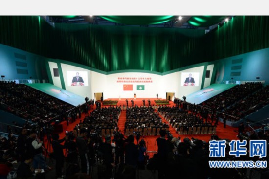 12月20日，庆祝澳门回归祖国15周年大会暨澳门特别行政区第四届政府就职典礼举行。这是澳门特别行政区第四任行政长官崔世安致辞。新华社记者张金加摄