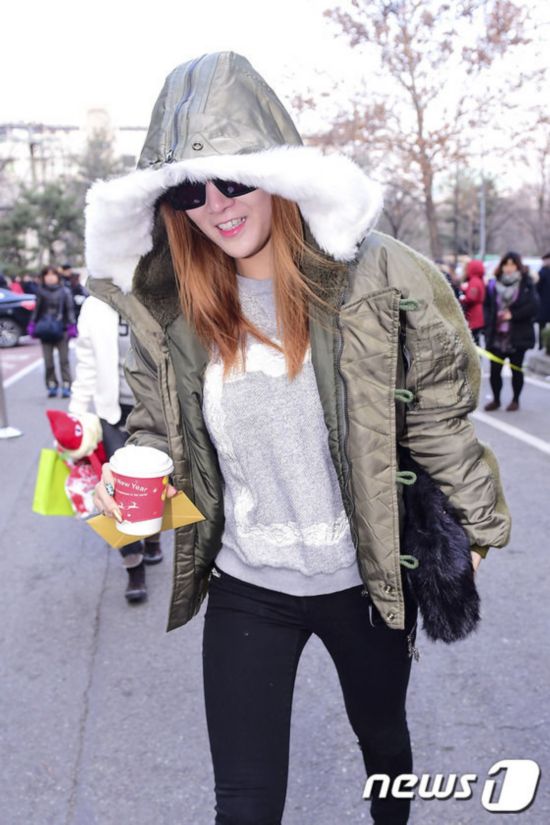 SISTAR泫雅SHINee 泰民高冷似霸道总裁泫雅