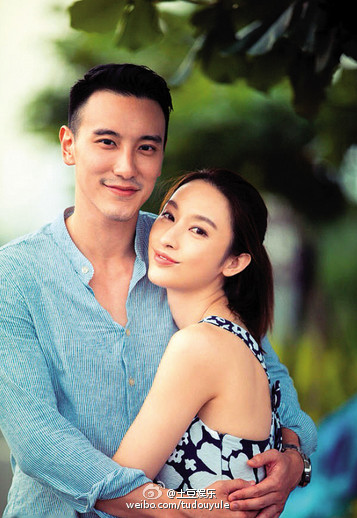 王阳明还介绍张俪给爸爸认识,王爸爸对张俪印象极佳,感谢她让儿子变得