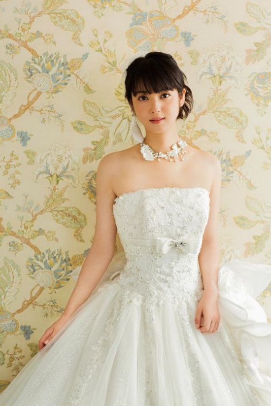 佐佐木希婚纱_佐佐木性感撩人希图片