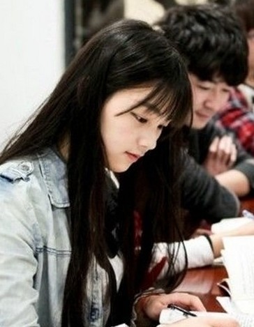 武大校花男友被扒系富二代 Angelababy和黄灿