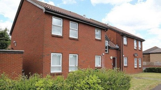 英国一女护士死在家中7年无人知晓成干尸(图)