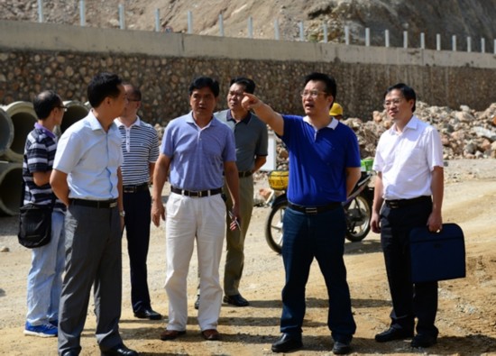 谢德强率队检查旅游产业开发和城建项目建设