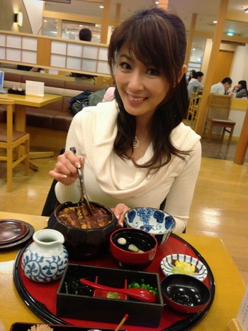 日本美魔女出炉 43岁高挑人妻夺冠