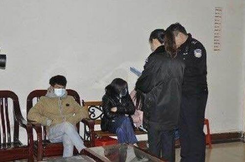 清远<em>初中女生</em>遭暴打:衫裤被脱光 画面极度暴力