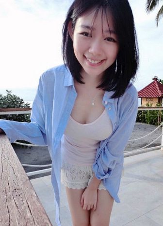 <em>25岁马来妹网络爆红</em> 甜美脸庞身材纤细被赞最