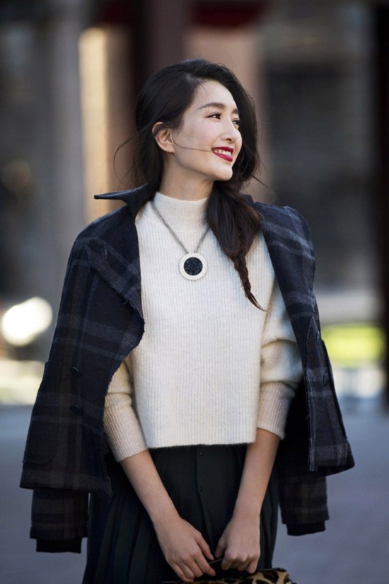 胡歌江疏影恋情曝光 江疏影背景资料写真照片