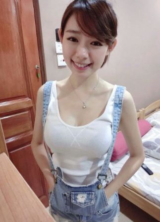 25岁马来妹网络爆红 甜美脸庞身材纤细被赞"最完美女人"(图)