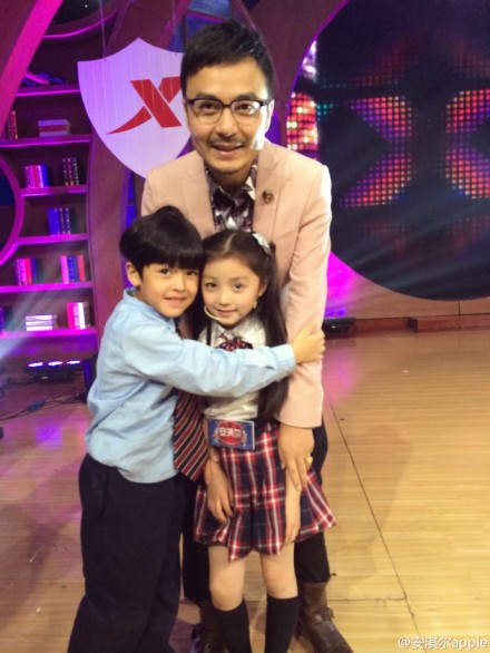 安琪儿人气输王梓璇 揭 一年级 萌娃背景--河南