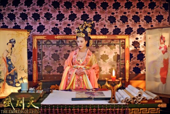 《武媚娘传奇》娘娘宫女清一色性感美女 范冰