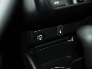  ɶ 2014 1.5L LX CVT